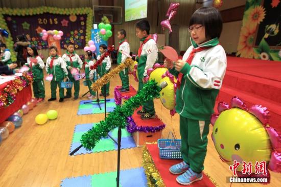 教育部:從小學(xué)到高中全面實(shí)施綜合實(shí)踐活動(dòng)課程